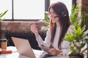 CURSO SUPERIOR UNIVERSITARIO EN ATENCIÓN AL CLIENTE