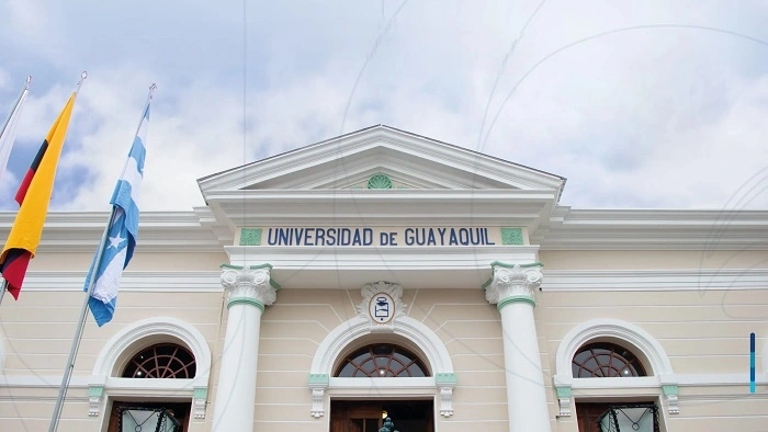 Convenio entre la Universidad de Guayaquil y UNADE: Excelencia en Doctorados y Maestrías